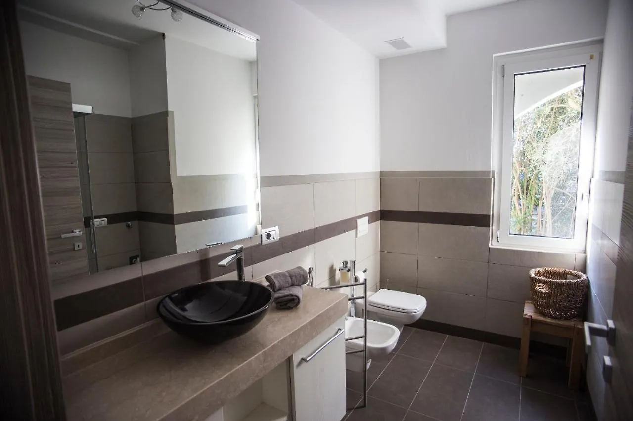 Apartment Ferienwohnung Casa Sophia San Felice del Benaco Italien